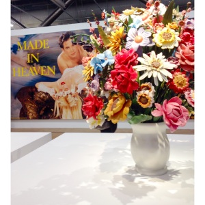 'Large Vase of Flowers', Jeff Koons, 1991 with 'Made in Heaven Starring: Jeff Koons and Cicciolina,' 1989 in the background